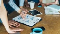 Financial data/graphs Financial data/graphs