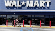 Walmart store front Walmart store front