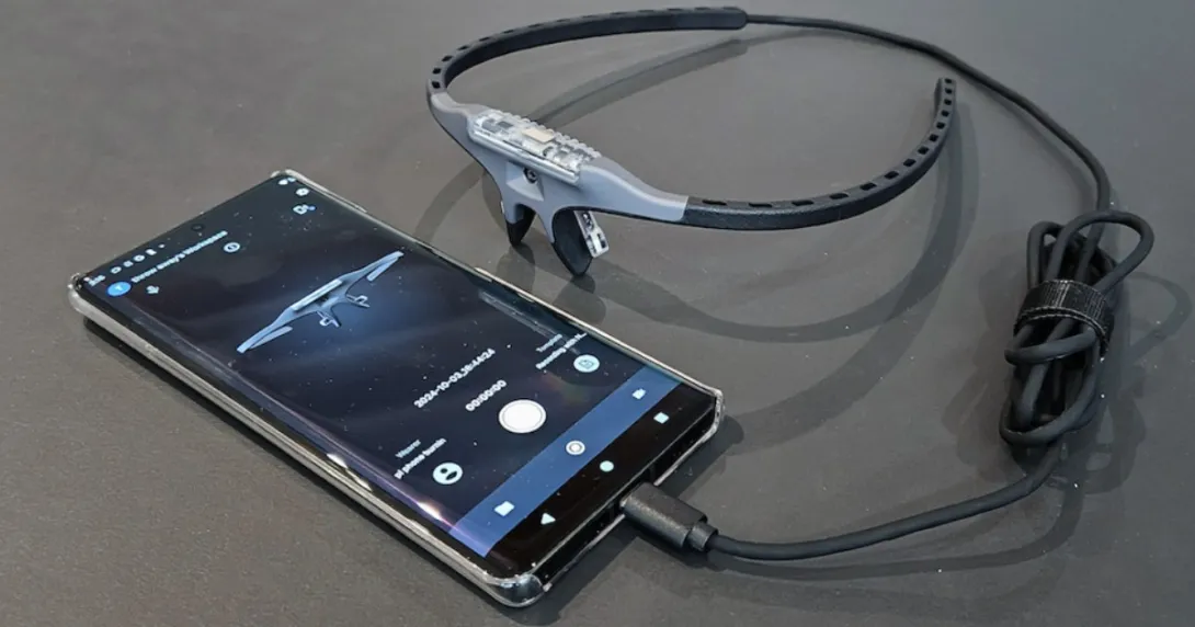 HarmonEyes software and hardware HarmonEyes software and hardware